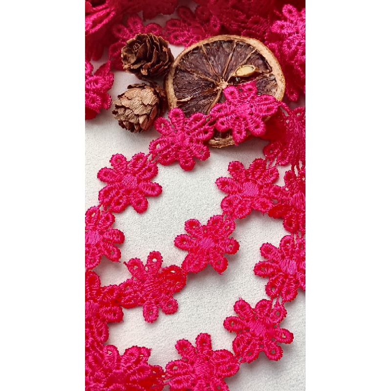 1m ren chỉ bóng hồng sen