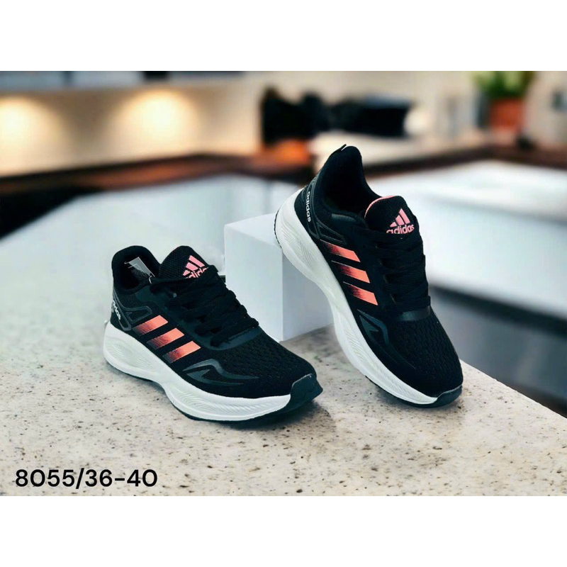 Giày Thể Thao Nữ