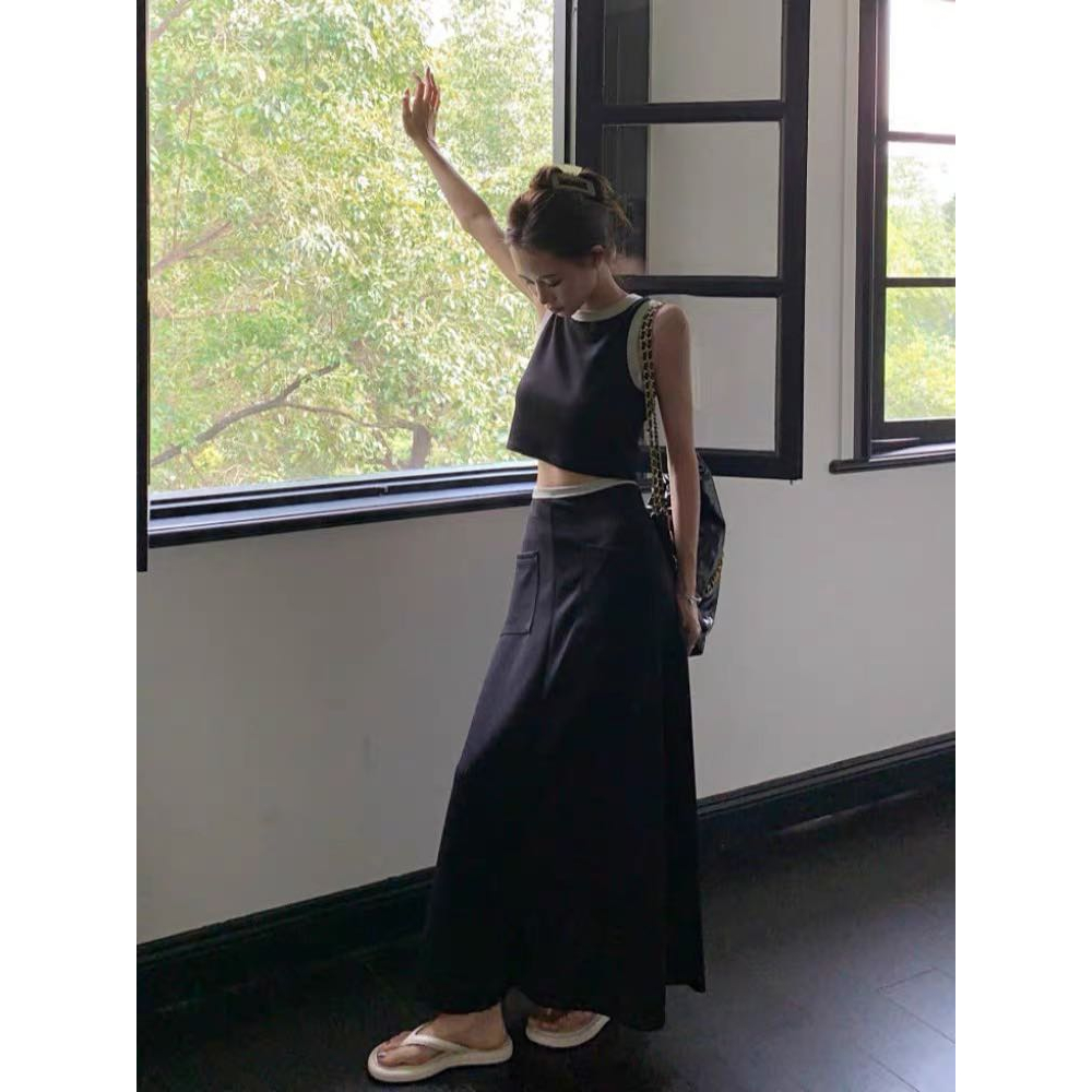 Set Đen Váy Đuôi Cá Xòe Kèm Áo 3 Lỗ Sát Nách Viền Croptop Cao Cấp Hàng Loại 1