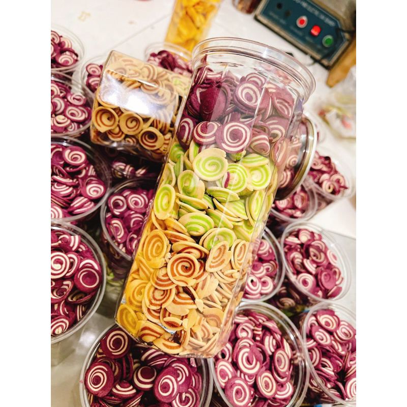 Tai Heo Nhí Mix 3 Vị - Chai Gấu Bearbrick 220G