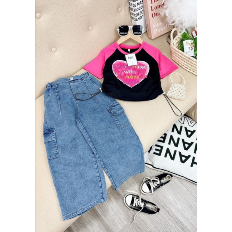 Bộ  áo tim rút dây kèm quần xuông túi hộp phong cách bé gái