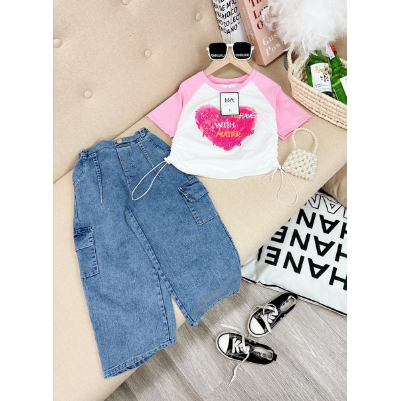 Bộ  áo tim rút dây kèm quần xuông túi hộp phong cách bé gái