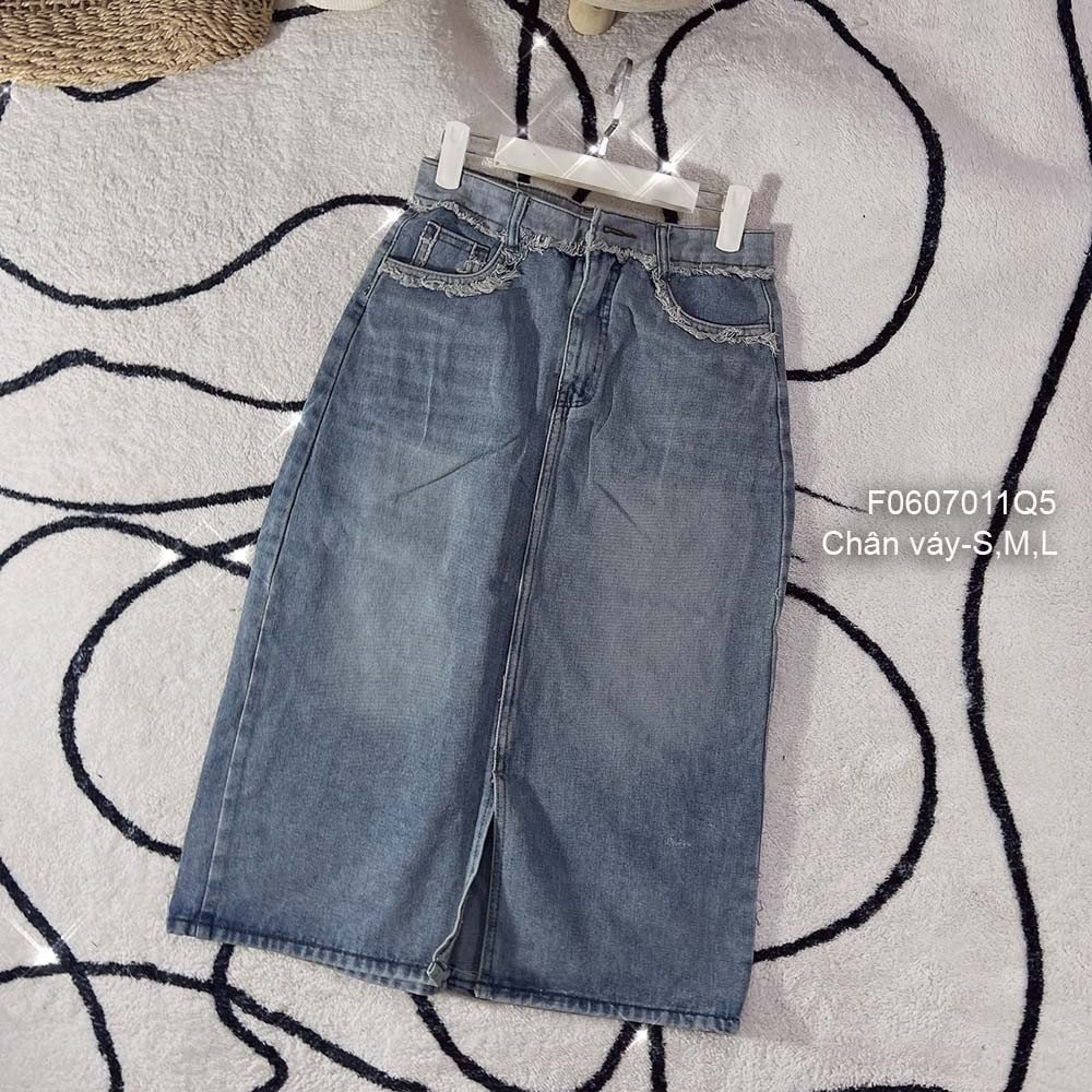 Chân váy jean dáng dài xẻ tà trước lưng túi phối viền tua! (kèm hình thật)