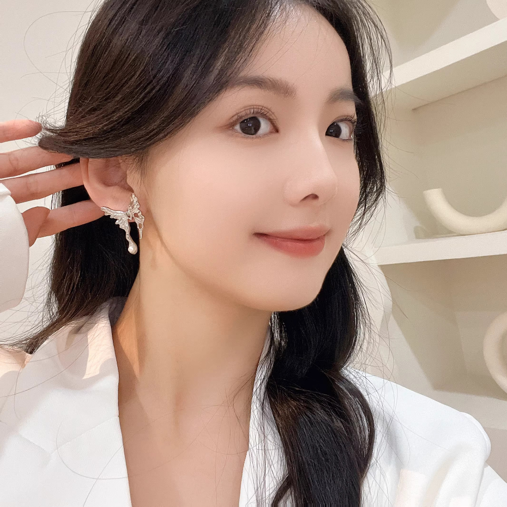 Khuyên tai kẹp không bấm lỗ chốt cố định K367 bằng hợp kim mạ bạc hình cánh bướm đính hạt dáng midi bigsize Leous