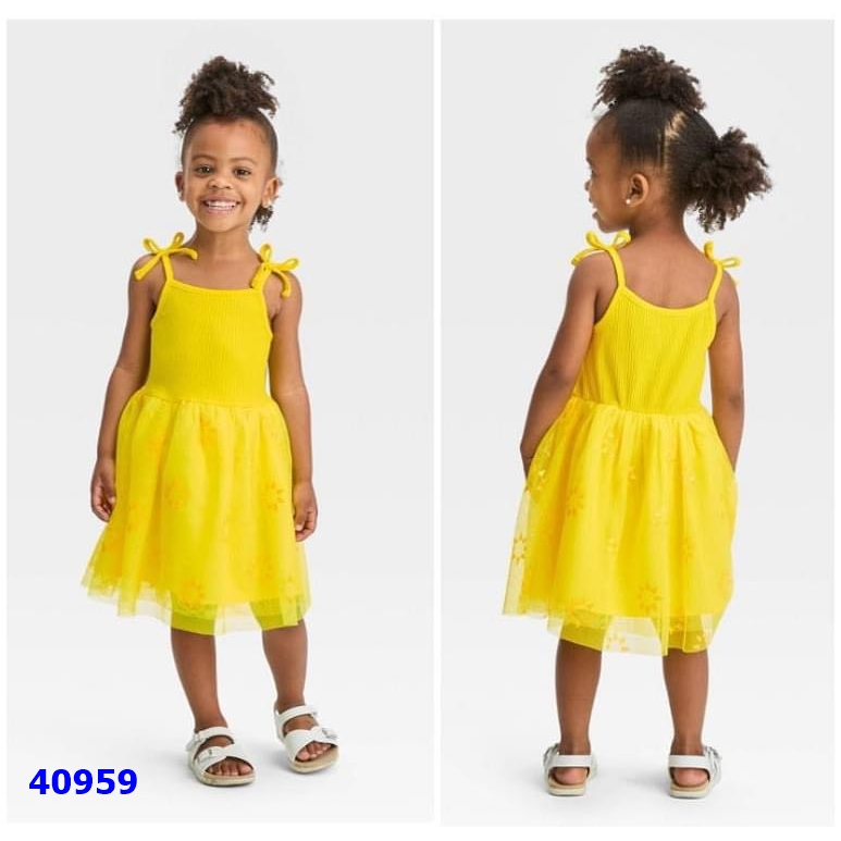 Đầm 2 dây bé gái xinh xắn đang yêu họa tiêt nổi bật