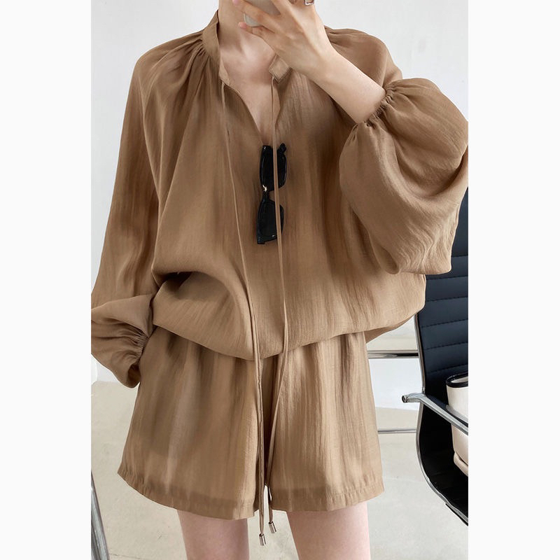 Set sơ mi quần sooc phong cách Châu Âu thanh lịch giản dị, tay bồng kiểu Pháp quần cạp chun lưng cao dành cho nữ mùa hè