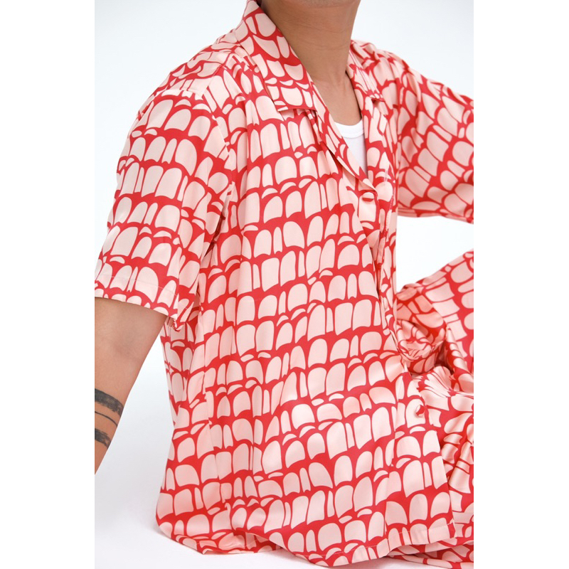 Bộ Pyjamas Nam Mặc Nhà Áo Cộc Quần Cộc Chất Liệu Lụa Hoạ Tiết Rome Đỏ PJ Summer Men LILAS BLANC