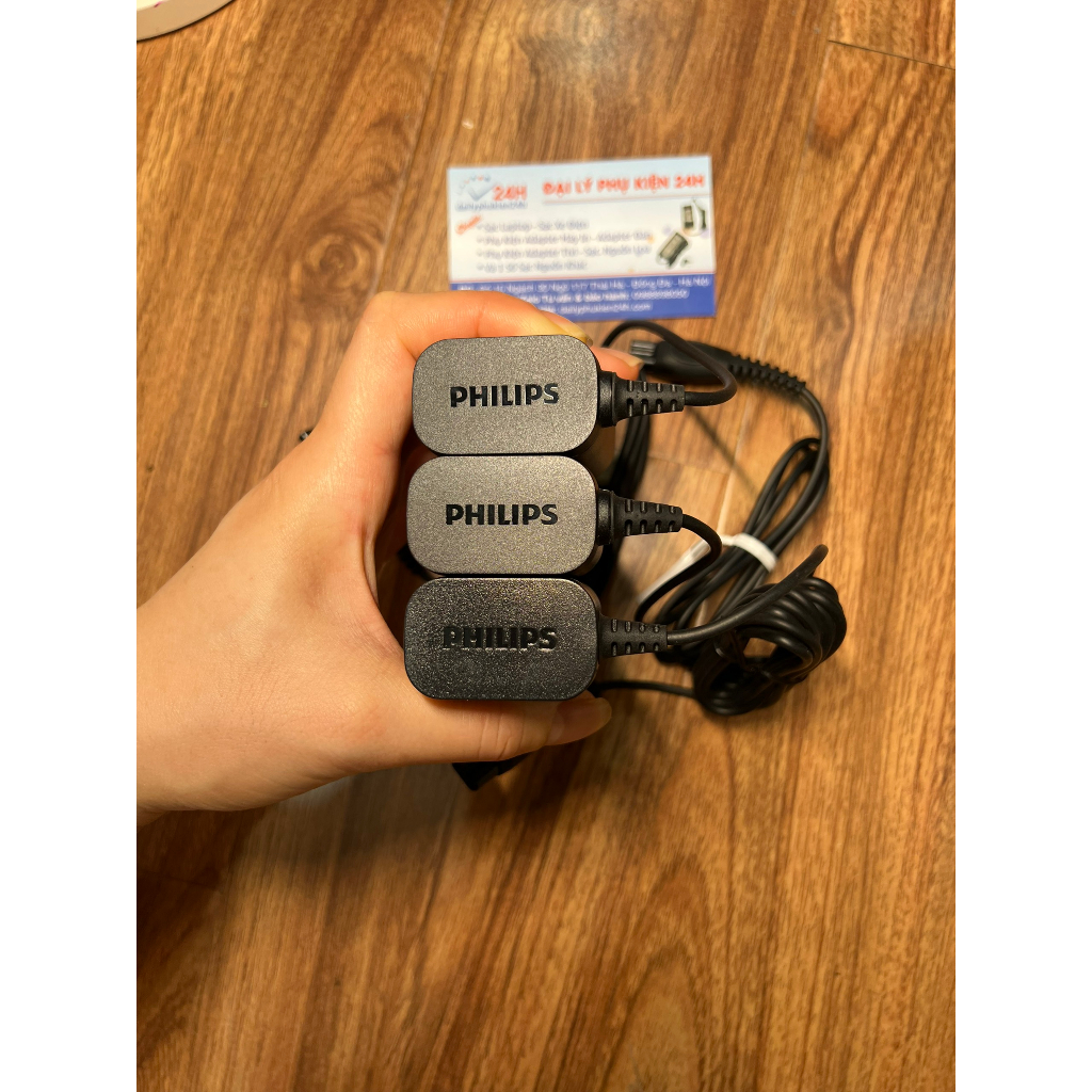 Bộ Sạc 15v 5.4w Cho Máy Cạo Râu Philips Norelco AT811 Loại Tốt