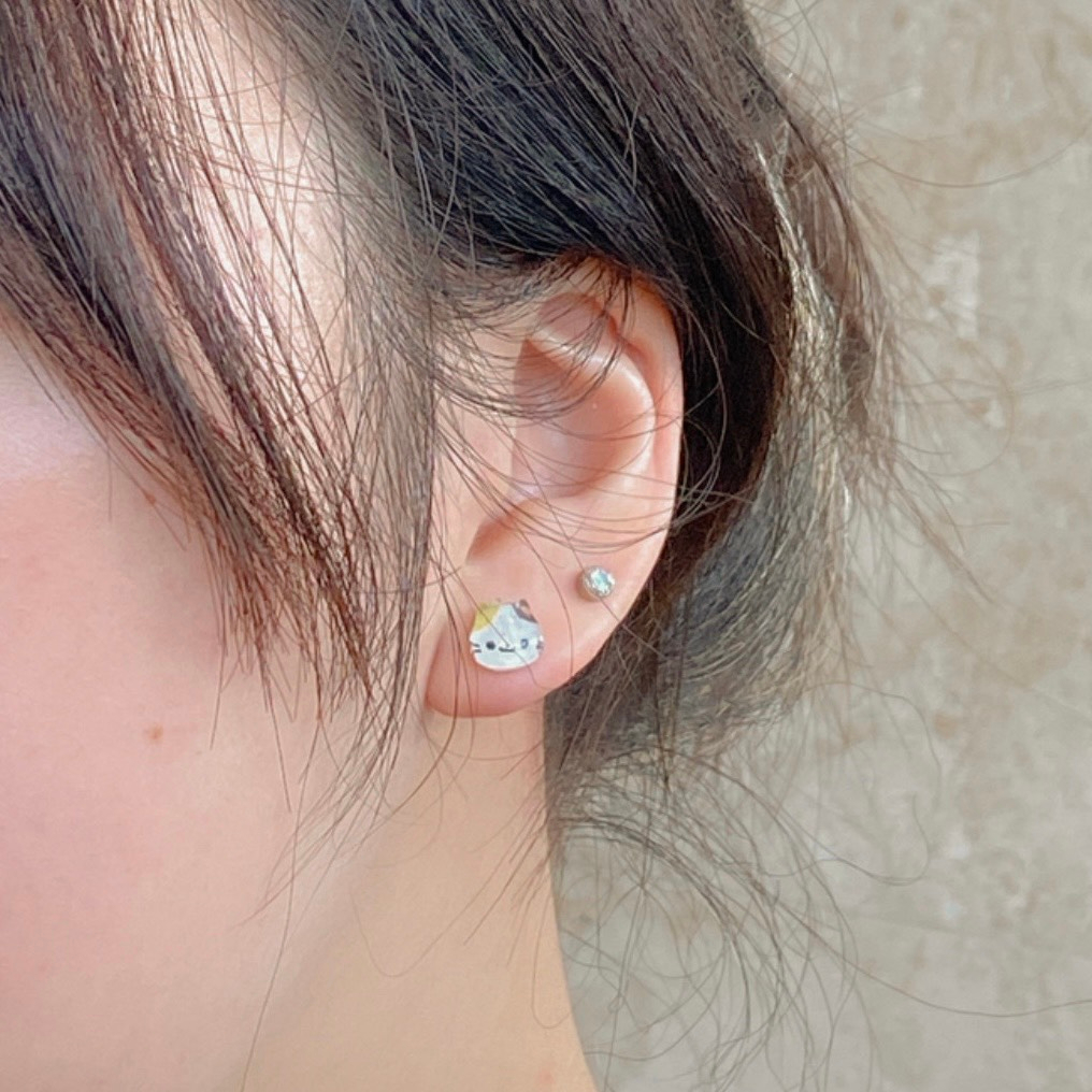 BÔNG TAI HÌNH THÚ CƯNG BẰNG NHỰA CO NHIỆT HANDMADE CHO NỮ XINH XẮN