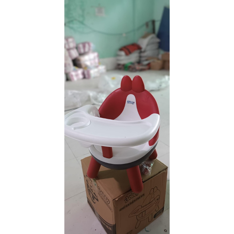 Ghế ăn dặm Bobby cho bé từ 6 tháng