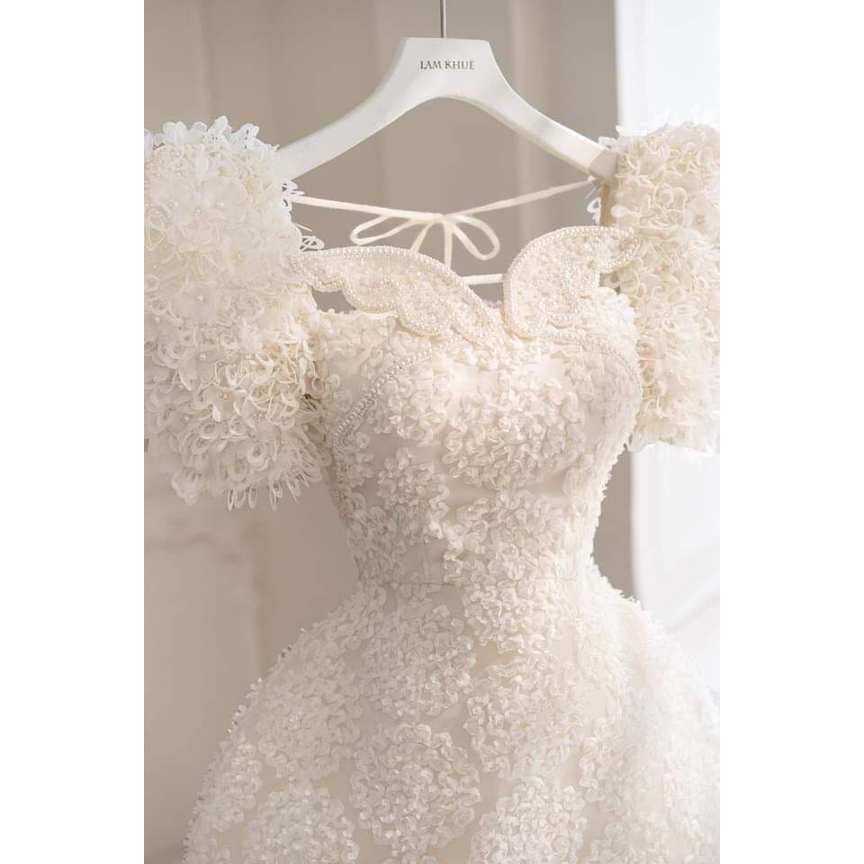 Đầm tay phồng kiểu dáng sang trọng MC