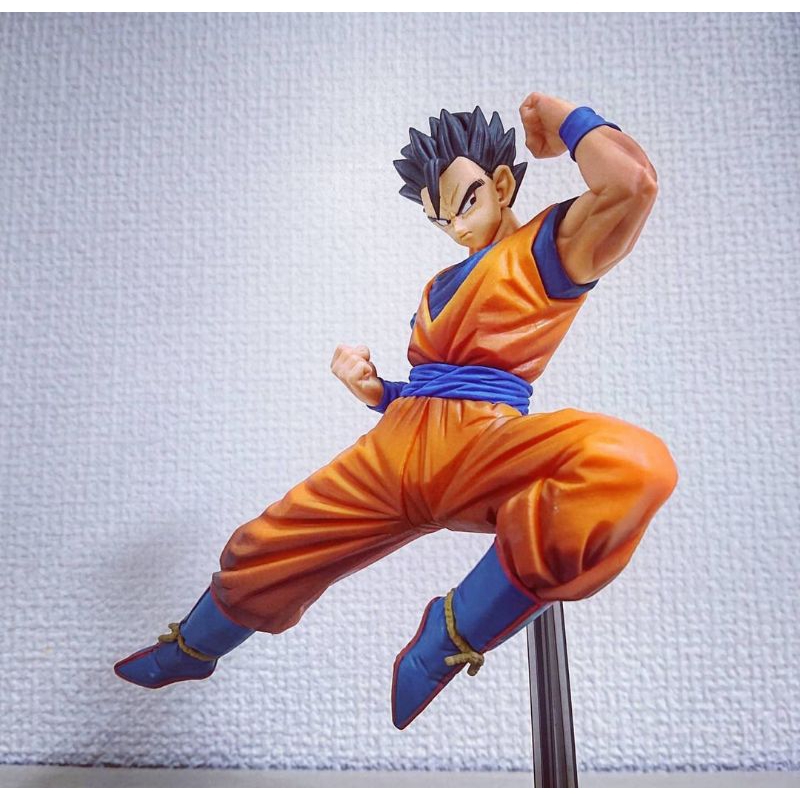 Mô hình Dragon Ball - Gohan cùi trỏ chính hãng