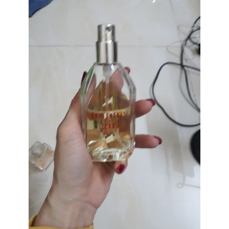 Thanh lý chai nước hoa tommy girl 38ml(y hình)