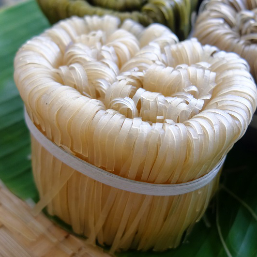 Mỳ chũ trắng túi 1kg đặc sản Bắc Giang thơm dẻo dai dành cho người giảm cân ăn kiêng