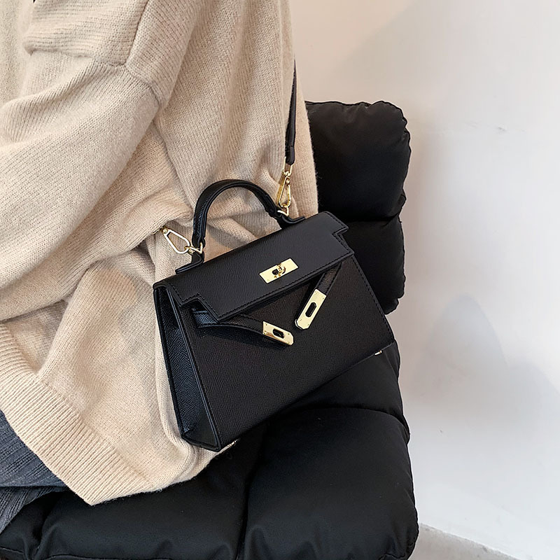 Túi xách nữ da sần dáng hm đeo chéo khóa vàng thời trang  đi chơi xách tay đi làm 2 màu đen kaki size 21