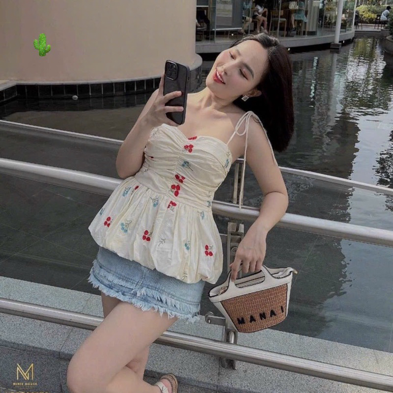 Áo 2 dây hoa xoè phồng nhíu ngực nhún sau lưng  - B5P