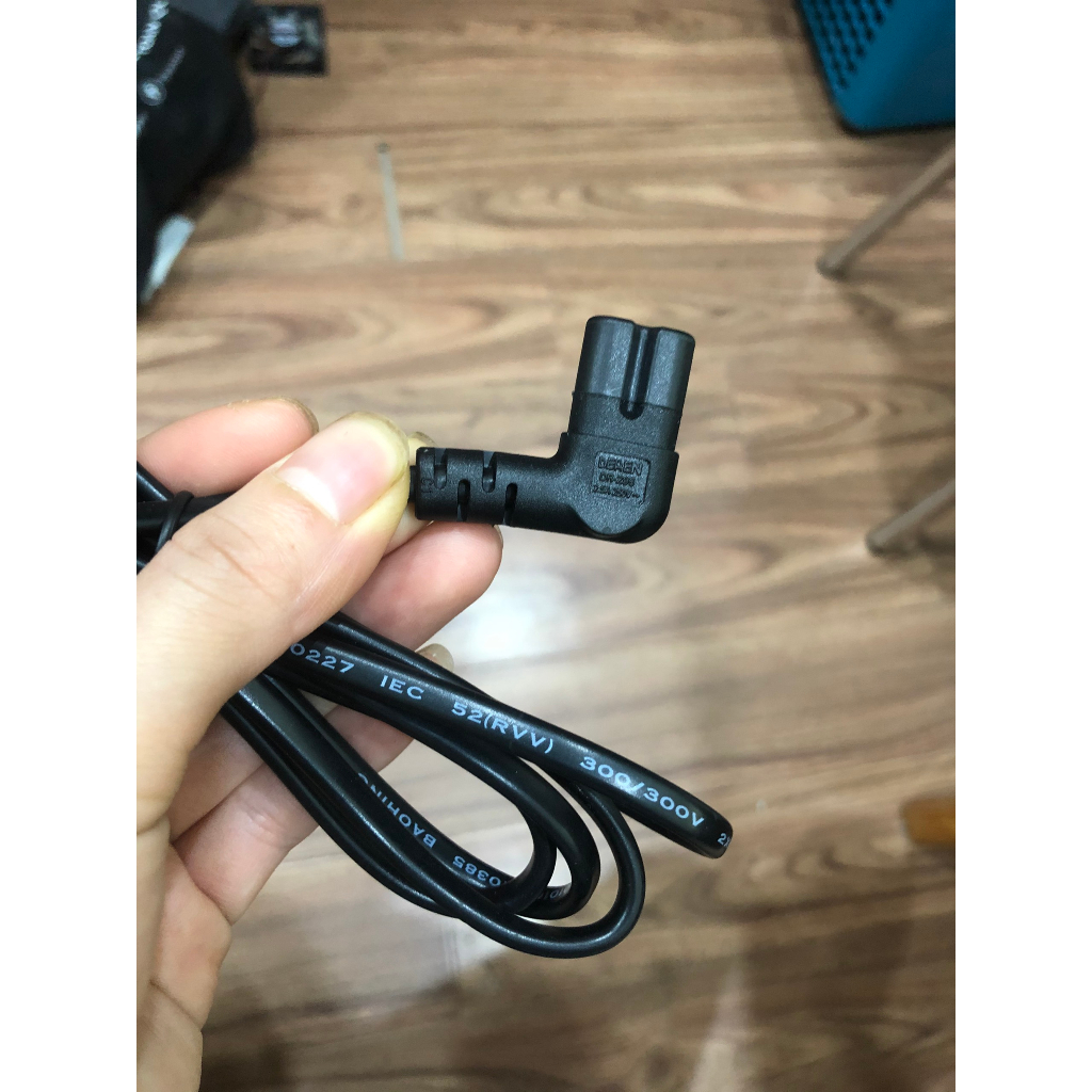 DÂY SẠC NGUỒN CHO LOA MARSHALL KILBURN 2 LOẠI TỐT BẢO HÀNH 12 THÁNG//////