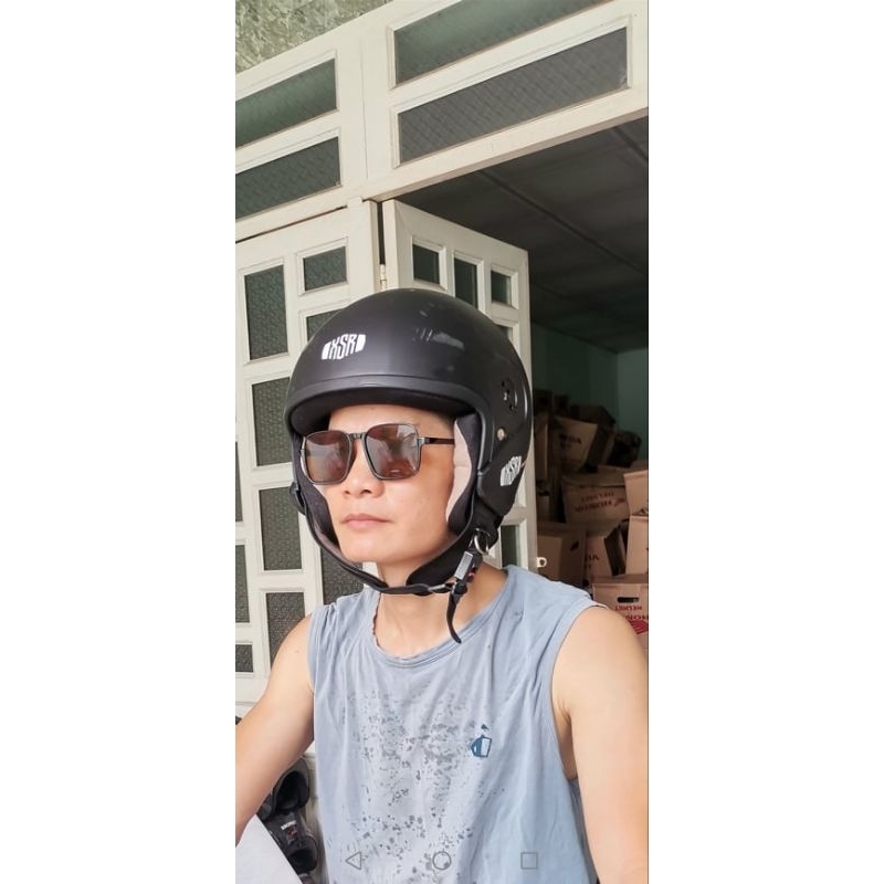 Nón mũ bảo hiểm Yamaha XSR 3/4 không kính.có trầy xước.