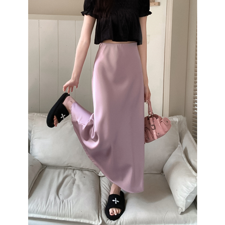 Chân váy lụa dáng dài đuôi cá nhẹ tênh mát mẻ sang chảnh