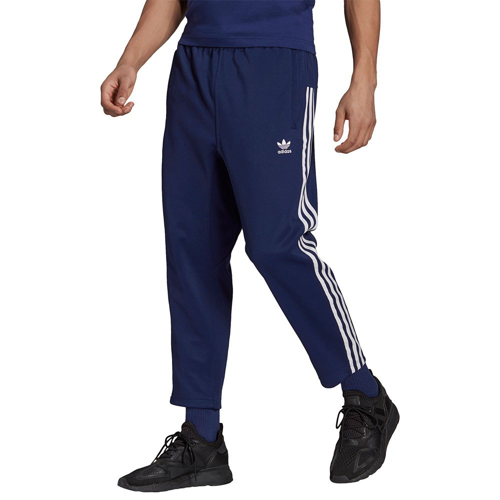 Quần adidas 3 sọc chính hãng, giá web hơn $70