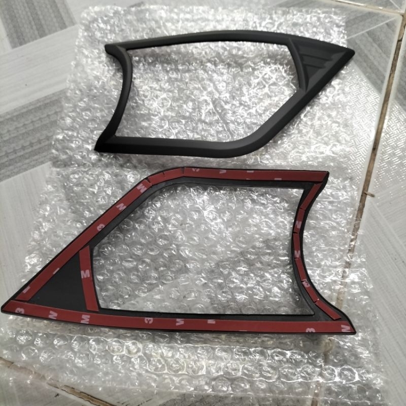 ỐP VIỀN ĐÈN GẦM INNOVA 2016- 2020