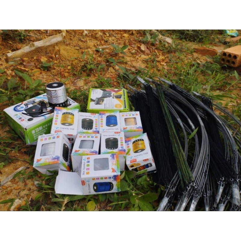 Combo 10 cung bẫy chim cút và 1 bộ loa kèm thẻ nhớ tiếng chim cút.