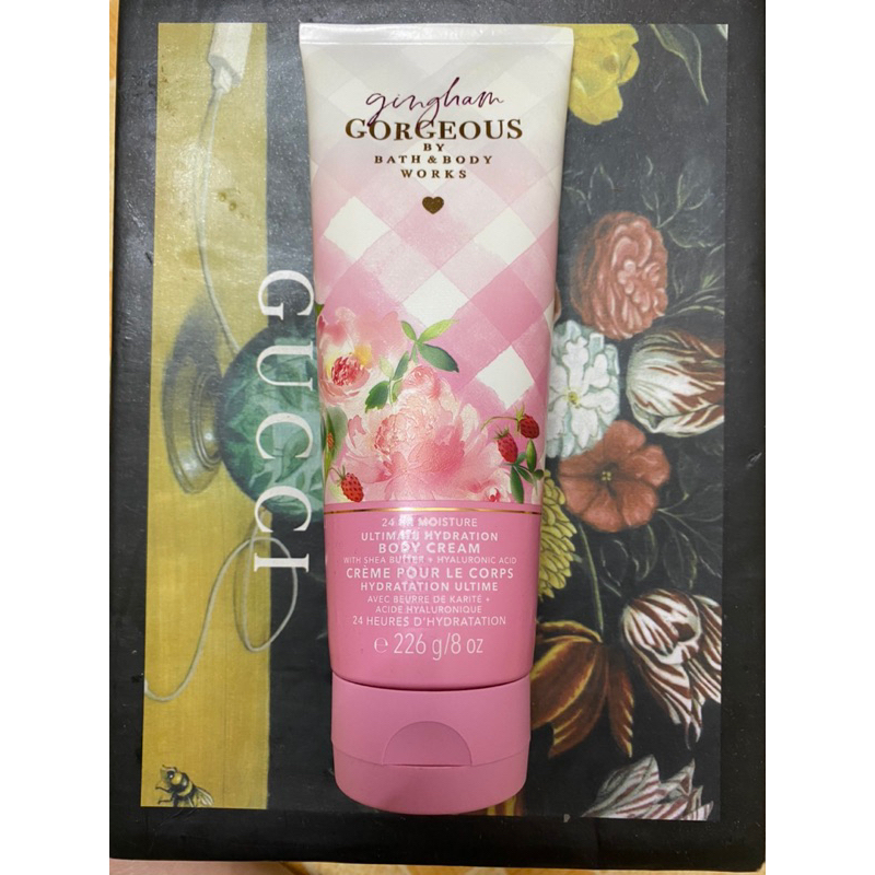 Kem dưỡng body siêu thơm