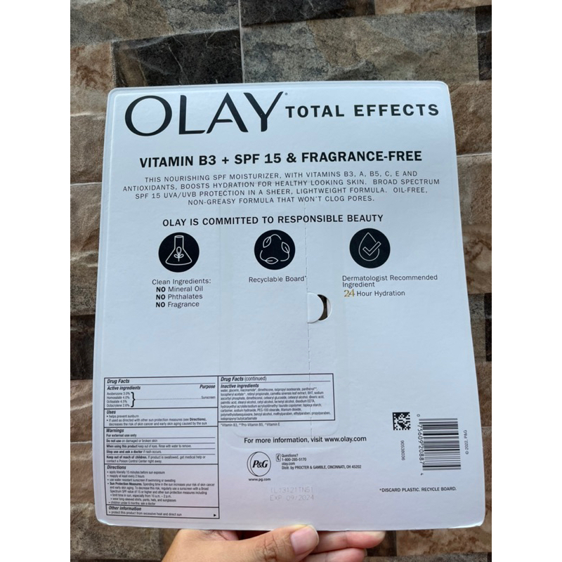 Kem dưỡng da Olay Total Effects 7 in 1 Anti-Aging Moisturizer 100gram.ban ngày