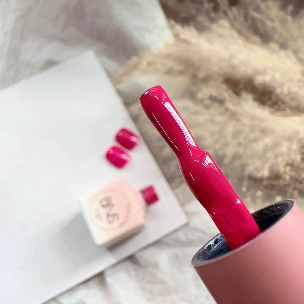 Sơn gel hồng gấu dâu Hot