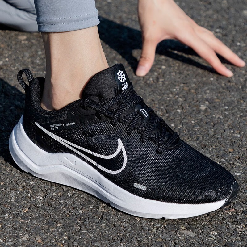 Giày nữ Nike Wmns Downshifter 12 ‘Black White’ chạy bộ DD9294-001