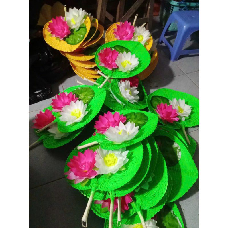 Quạt mo, quạt hình lá bồ đề, quạt múa đan tre gắn hoa 3D nổi