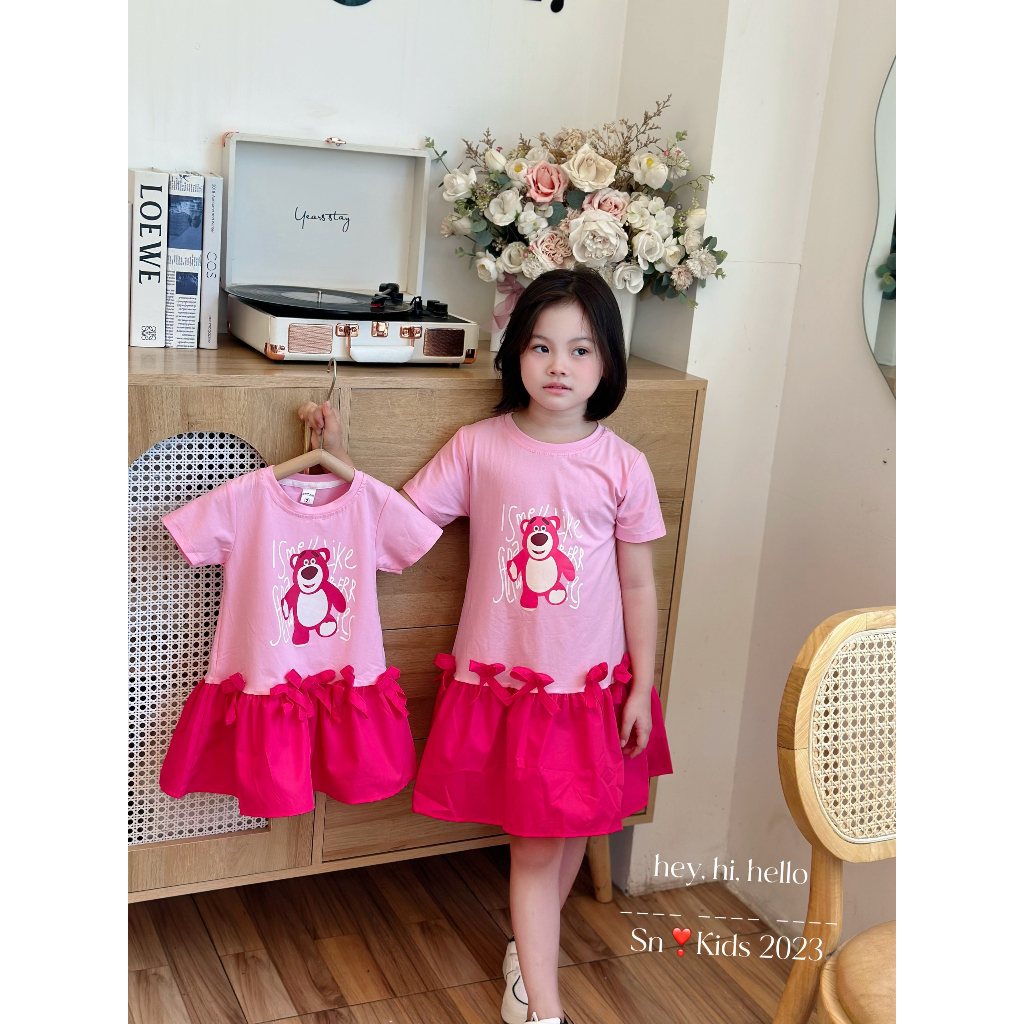 Váy gấu dâu lotso đính nơ xinh xắn cho bé gái 8-25kg