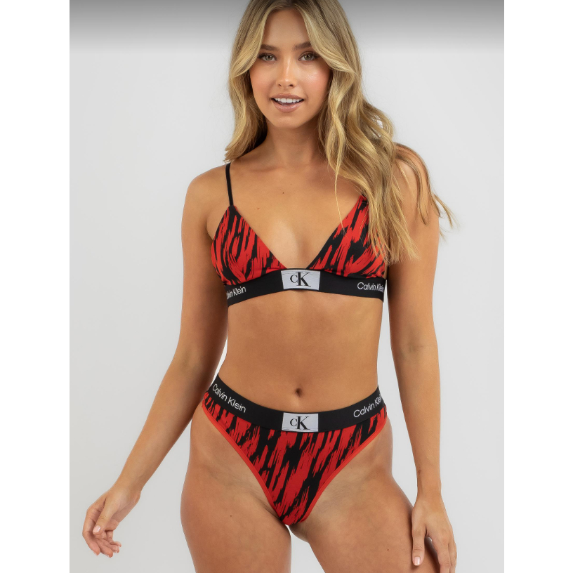 BST CK1996 Bra Không Mút + Quần Cạp Cao Hiện Đại ✦ Cá Tính ✦ Gợi Cảm.