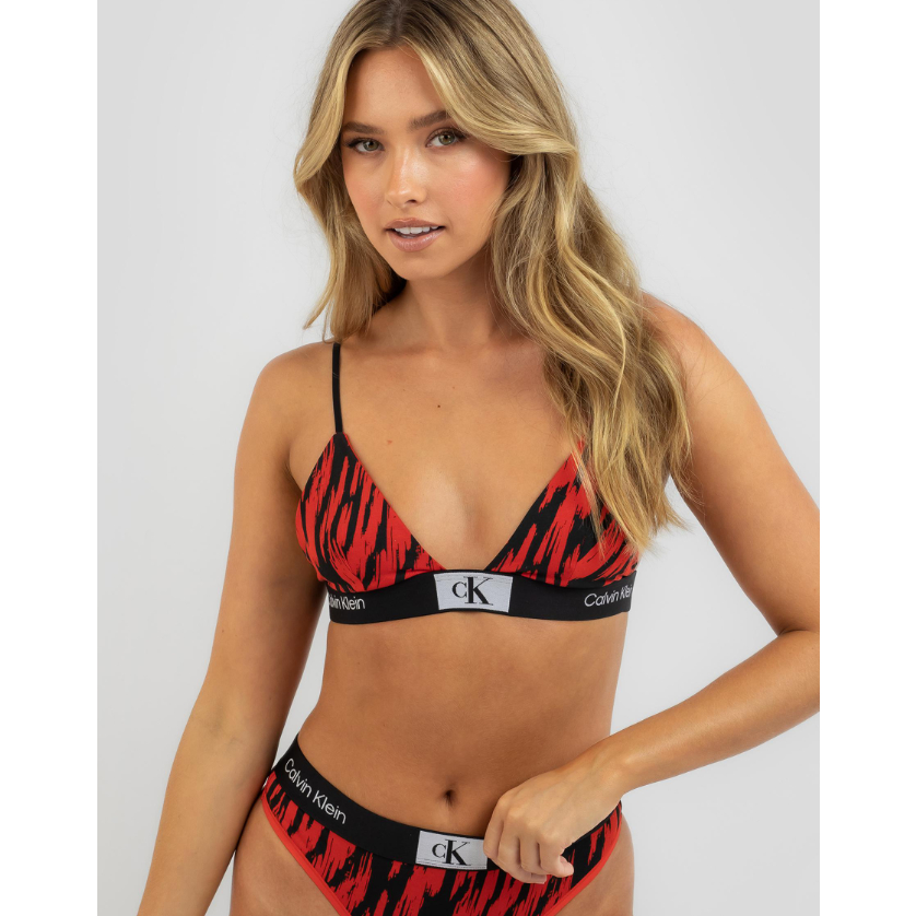 BST CK1996 Bra Không Mút + Quần Cạp Cao Hiện Đại ✦ Cá Tính ✦ Gợi Cảm.