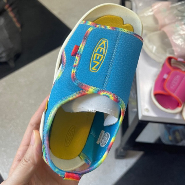 Dép KEEN hàng VNXK cho các bé. Size 24, 29, 30 tuỳ màu tuỳ size.