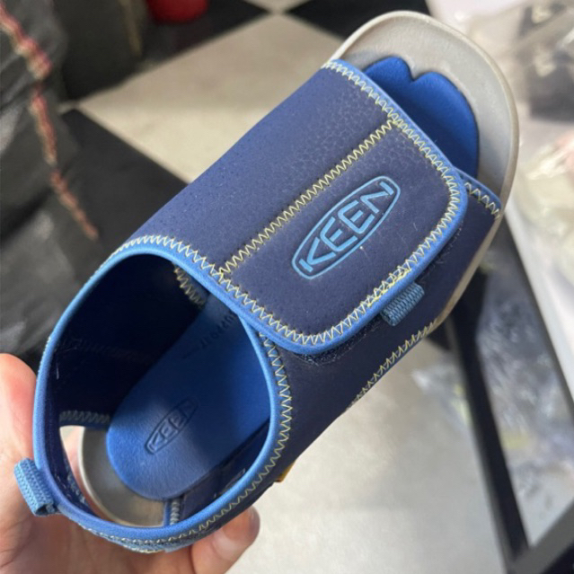 Dép KEEN hàng VNXK cho các bé. Size 24, 29, 30 tuỳ màu tuỳ size.