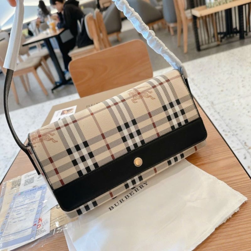 Túi đeo chéo nữ, da trần trám khóa chuột thời trang