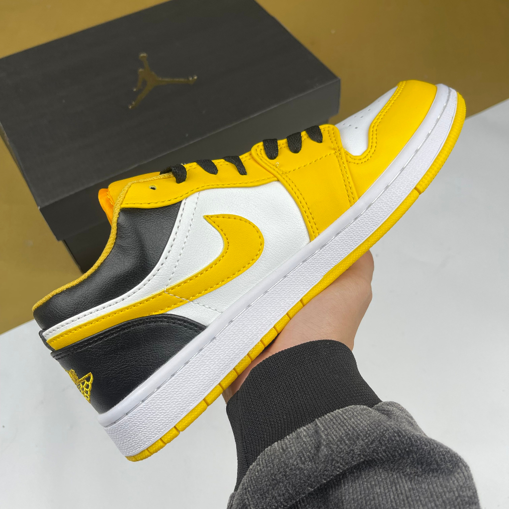 Giày JD1 Low Taxi, JD1 Thấp Trắng Vàng Gót Đen Bản Cao Cấp - Than.Shoes