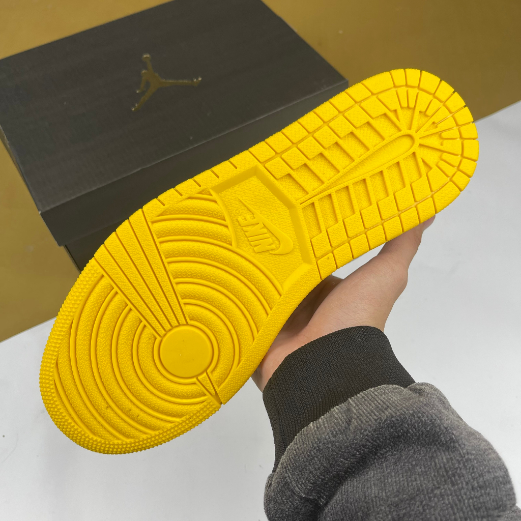 Giày JD1 Low Taxi, JD1 Thấp Trắng Vàng Gót Đen Bản Cao Cấp - Than.Shoes