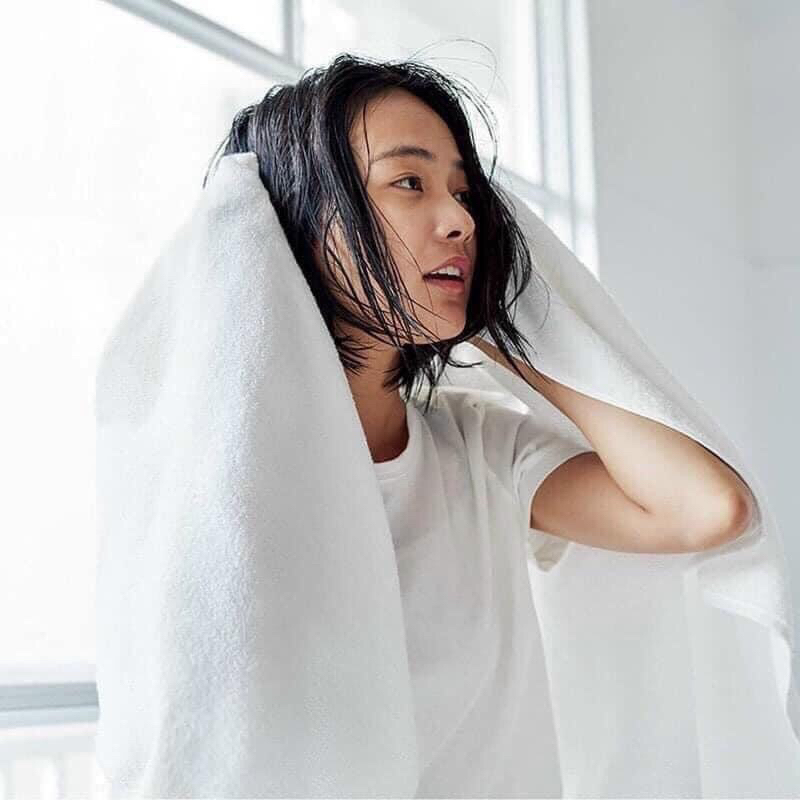 Khăn tắm Muji khổ 60*120 mầu trắng