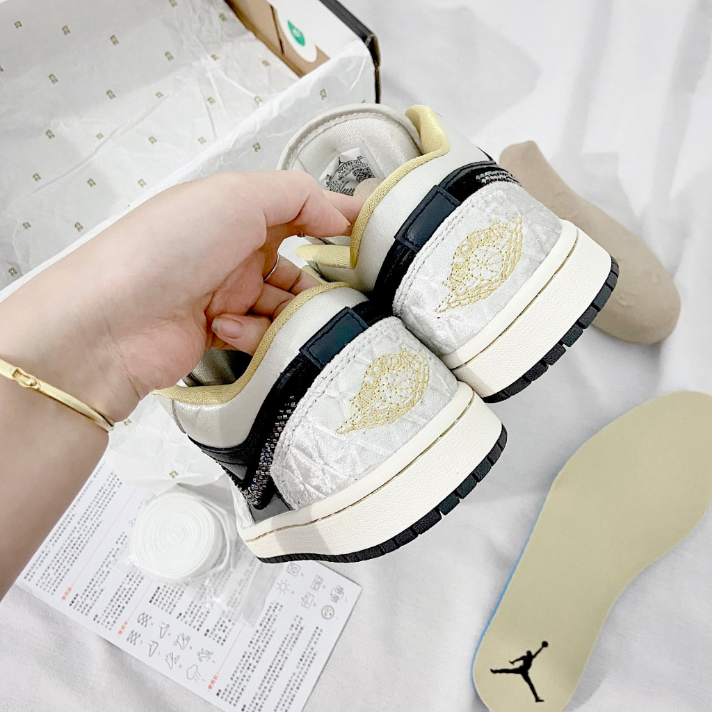 Giày thể thao Jordan 1 Low Beaded swoosh, Giày JD1 vạch đính đá