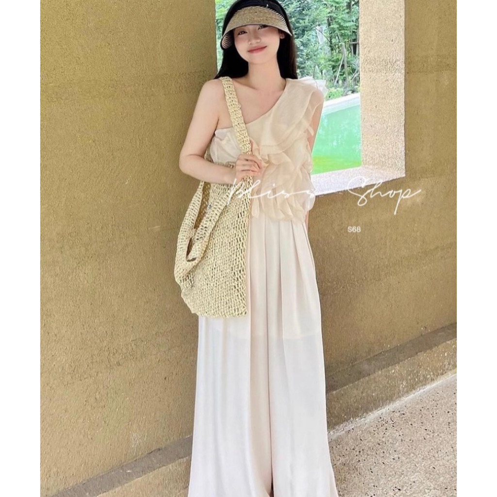 SET ÁO VOAN TRẮNG BÈO LỆCH VAI + QUẦN SUÔNG XẾP LY✨ Diện em này xuống phố là siêu thoải mái luôn ý, đã xinh lại còn sang