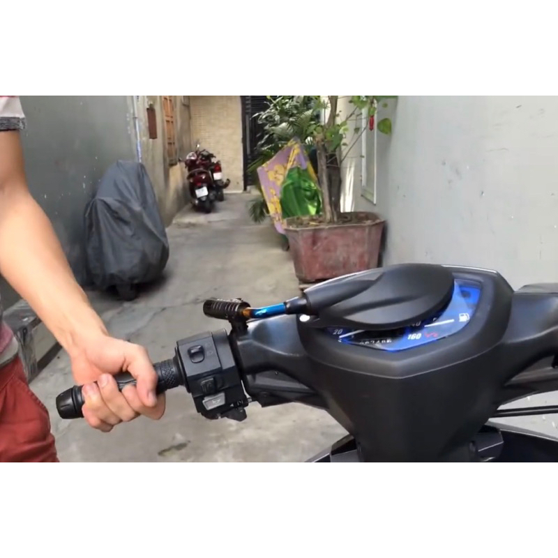 Chân xoay kiếng 360 gắn xe máy .