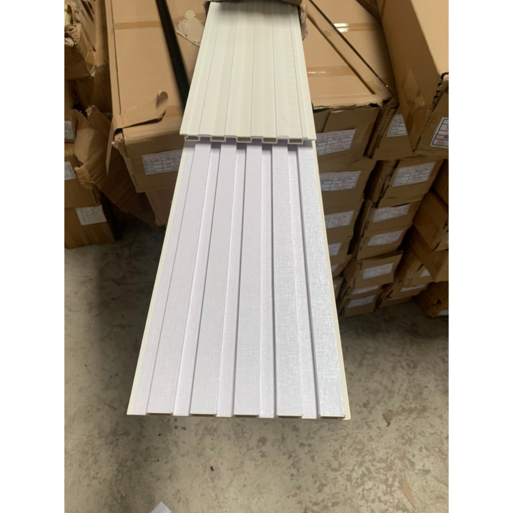 Tấm ốp tường lam sóng loại rẻ - kích thước 15cm x 2,9m dầy 9mm - phù hợp dùng tạm