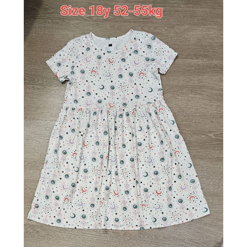 Váy bé gái xuất dư ( Size 18y )