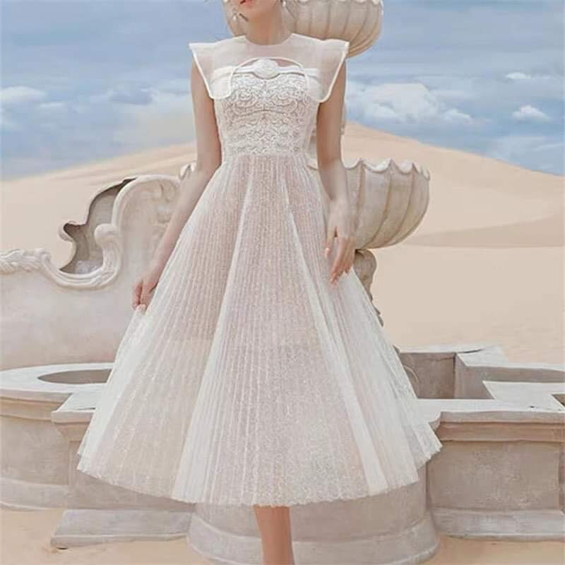 Đầm xòe phối ren kiểu dáng sang trọng