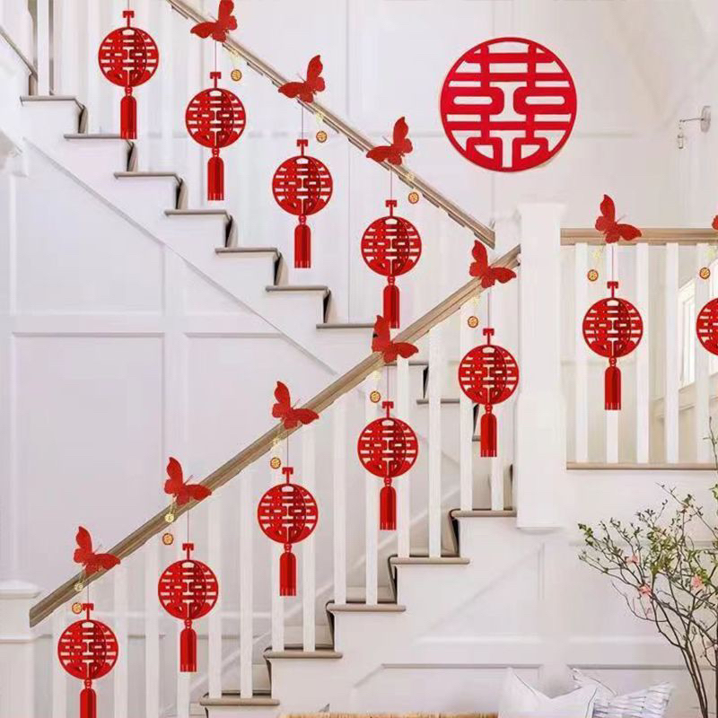 Trang trí cầu thang đám cưới đám hỏi