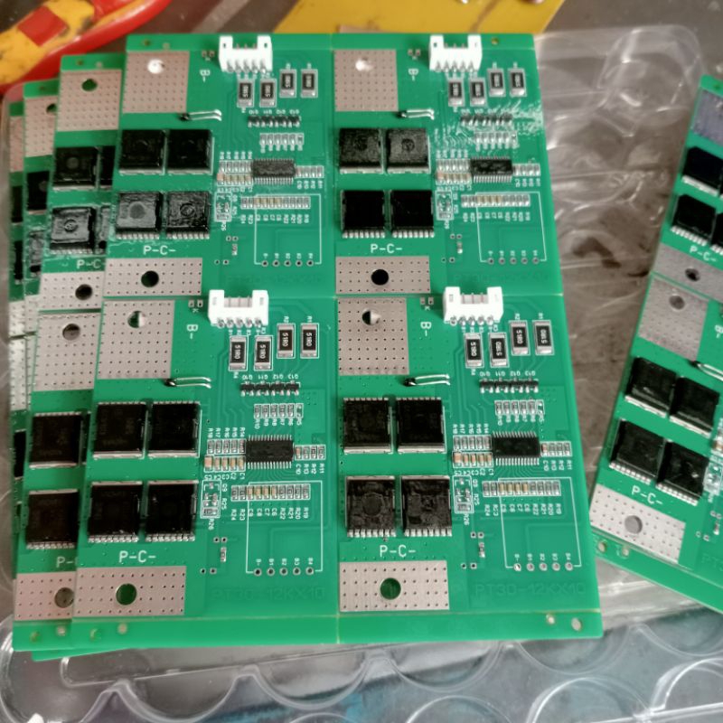 Mạch bảo vệ và khởi động  xe máy 4s_12,8v xả 600A
