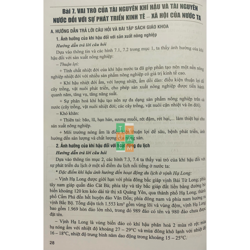 Sách - Hướng dẫn trả lời câu hỏi và bài tập Địa lí 8