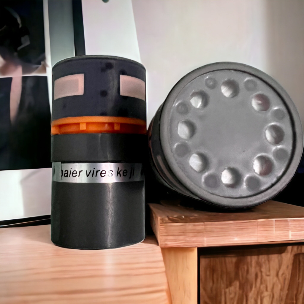 1 Củ Micro Baier K18 Từ Neo Tiếng Sáng